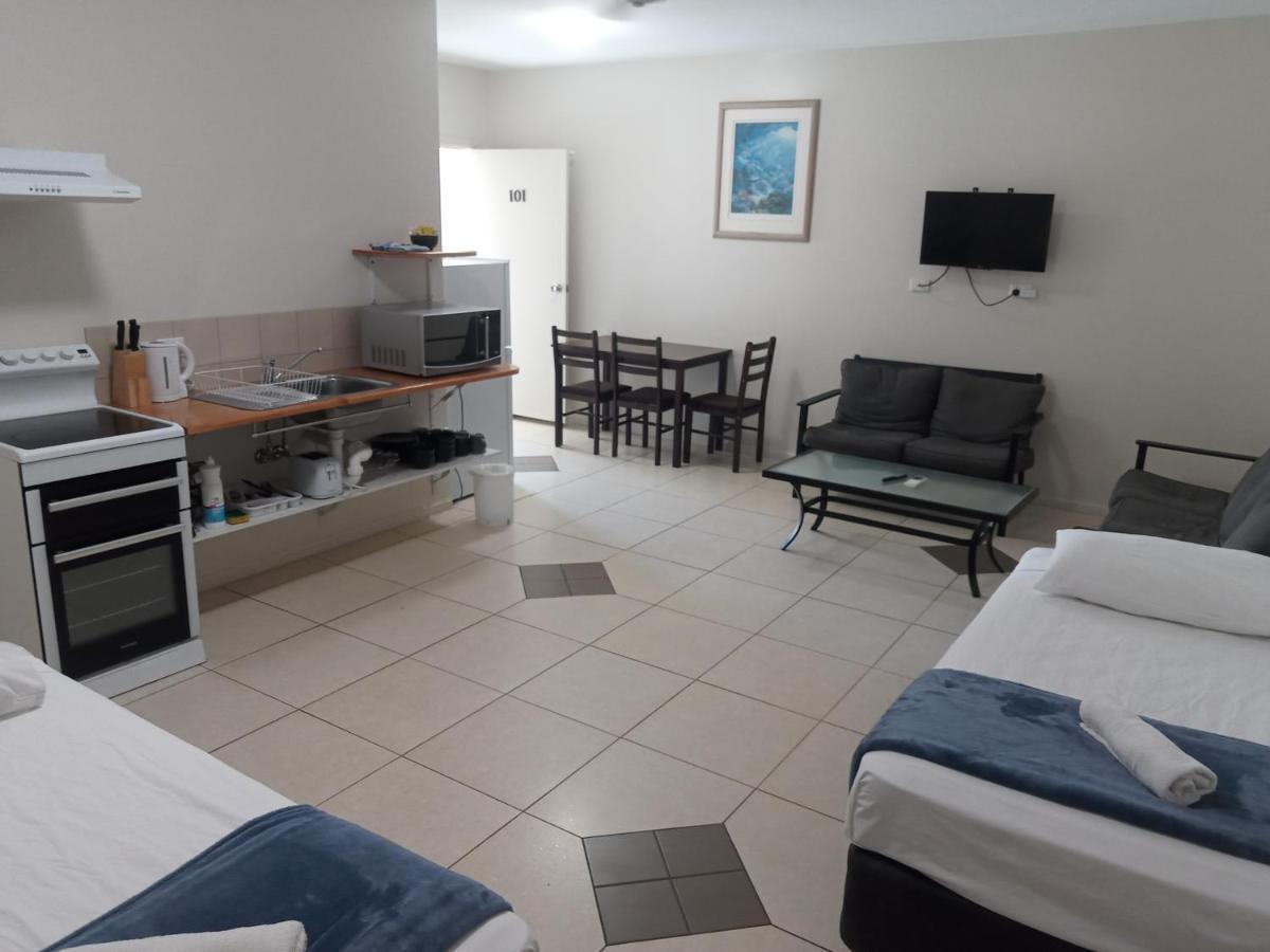 Cairns City Sheridan Motel Room photo