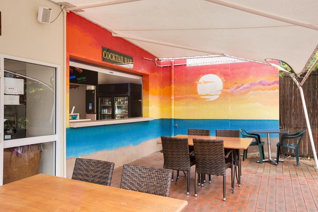 Cairns City Sheridan Motel Restaurant photo